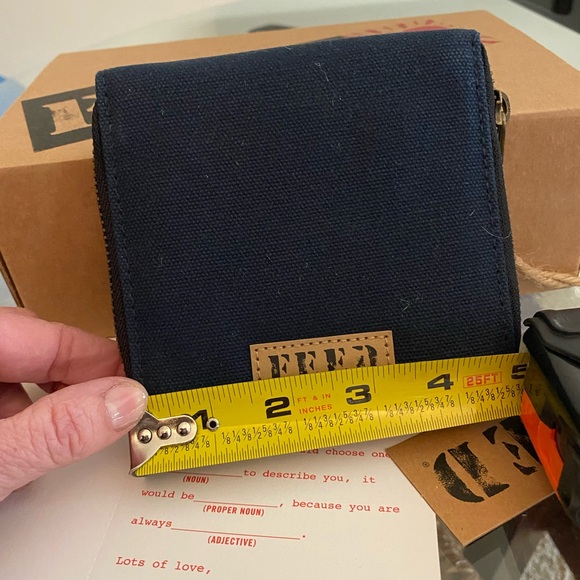 NWT FEEDprojects wallet zippered with multiple slots for cards cash - Picture 2 of 6